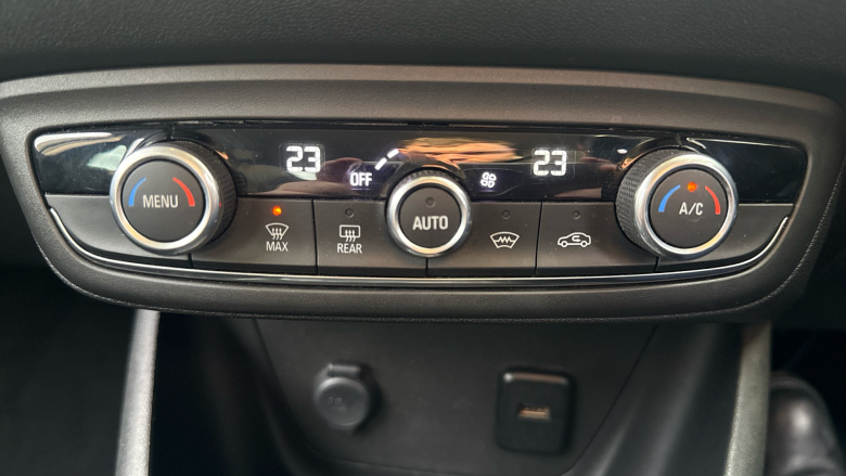 Vauxhall Crossland X 1.2 SE 5dr Petrol Hatchback